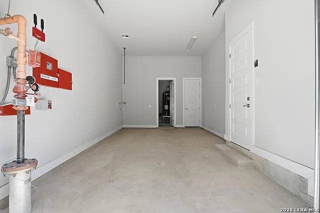 1817 N Saint Marys St #301 — Photo 5