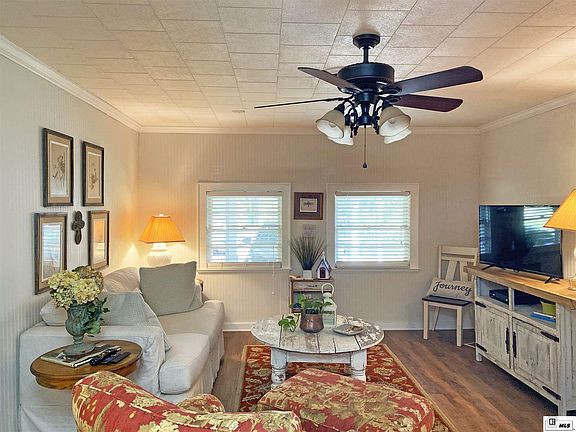 5th image of 200 Pinecrest Dr