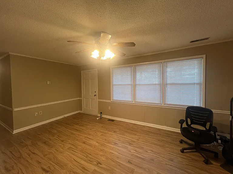1710 Slaughter Rd — Photo 5