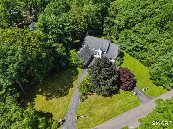 30 Grouse Lane, Woodbridge, CT 06525
