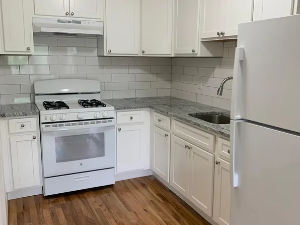 103 Myrtle St, Roselle, NJ 07203
