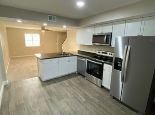 3243 Summerhill Ln, Columbus, OH 43221