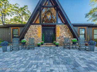 5477 River Trail Rd N, Jacksonville, FL 32277