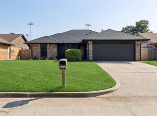 9832 Crest Dr, Midwest City, OK 73130 [Price Cut $1,000] | Zillow