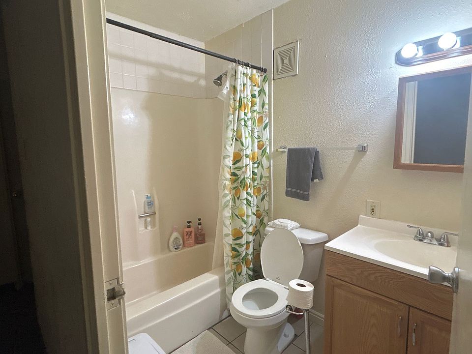 1st image of 354 Pinecone Dr Room 6