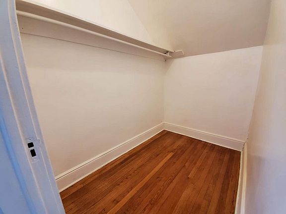 2nd image of 2301 Wood Ave Floor 2