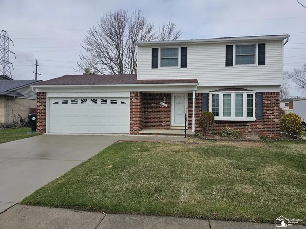 22534 Provincial St, Woodhaven, MI 48183