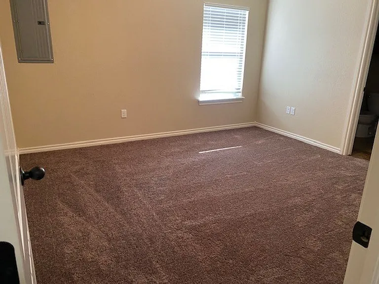 2422 SW A Ave — Photo 9