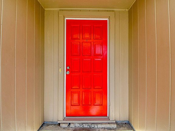 4th image of 4811 Scott Lane