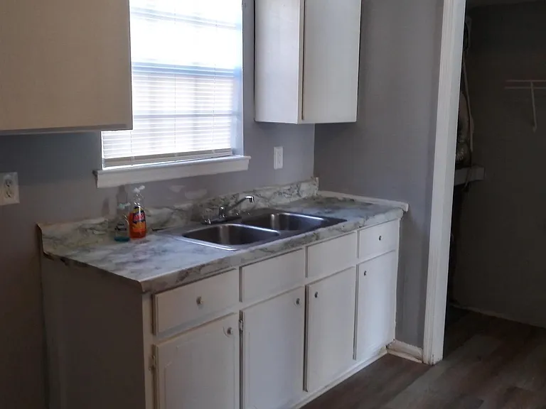 5414 Avenue D — Photo 9