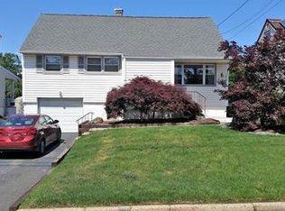 231 Wall St, Metuchen, NJ 08840