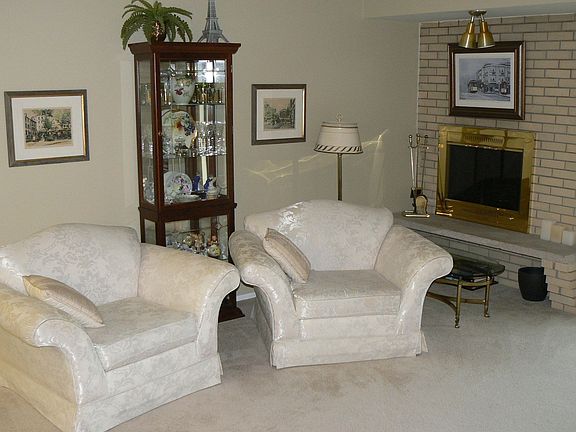 Living Room w/Fire Place