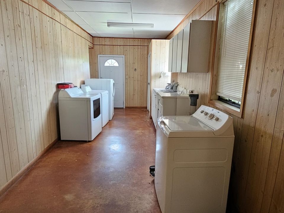 7th image of 187 Coteau Ln