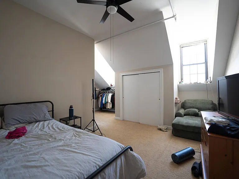 125 W. Saratoga St — Photo 15