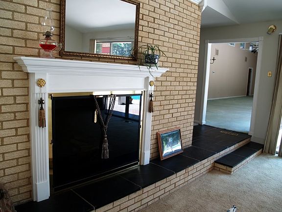 4th image of 7123 Shoreline Dr