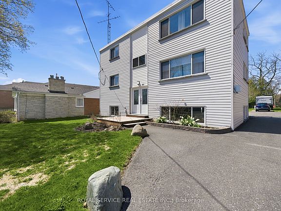 3rd image of 80 Princess St