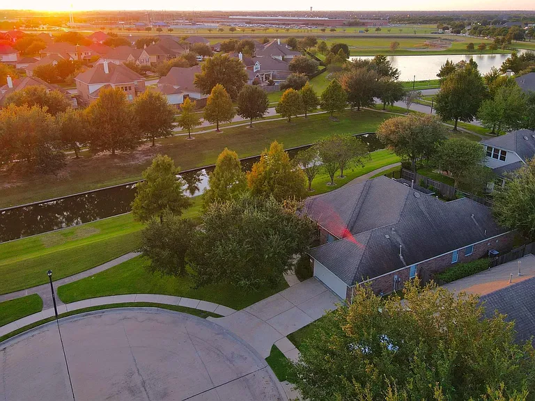 26830 Cobble Meadow Ct — Photo 1