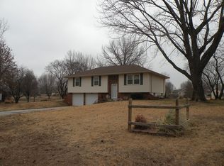 13685 E Nighthawk Rd, Nevada, MO 64772