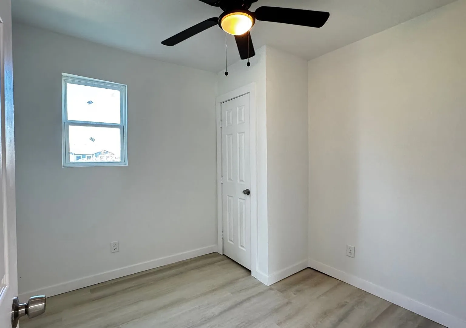 2bd Apartment With Water Paid!! — Photo 3