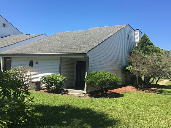 2nd image of 700 Haven Pl #700