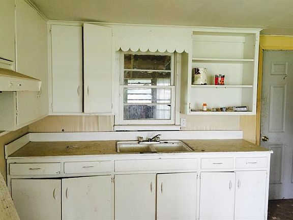 5th image of 614 N Ellis St