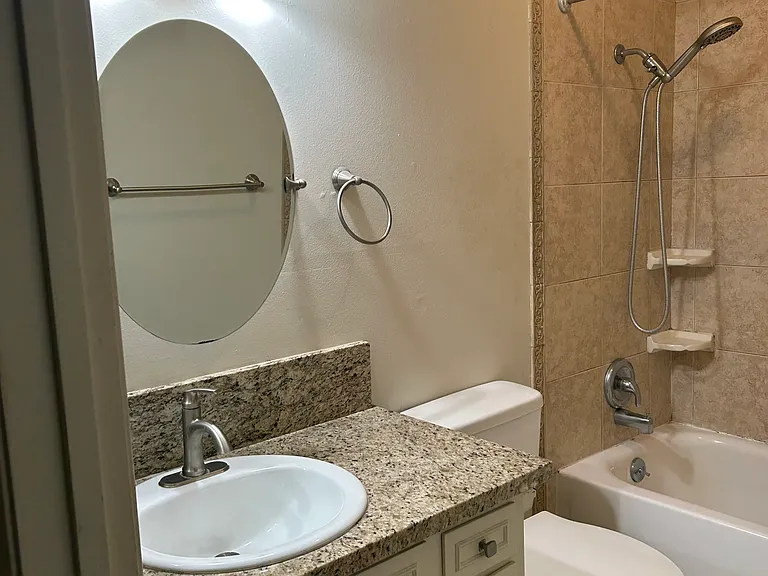 617 W Granger Ave #27 — Photo 14