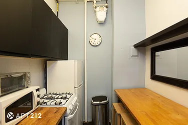 Rented by APT212 INC