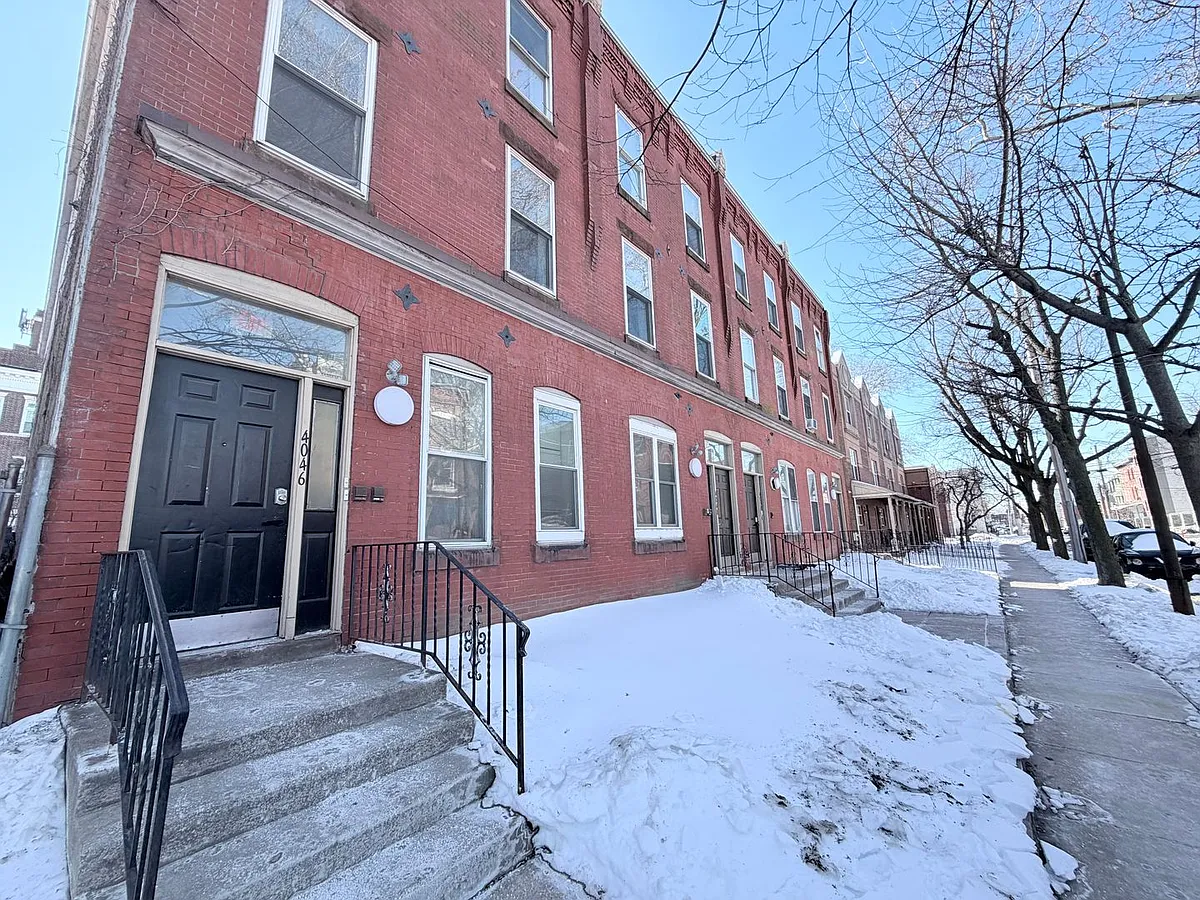 Building Photo - 4046-52 Ogden St