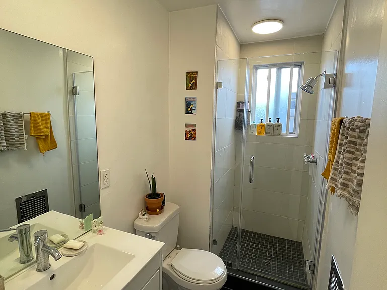 11698 Montana Ave #1 — Photo 7