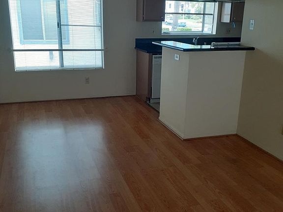2nd image of 89 S Roosevelt Ave #8-1-4