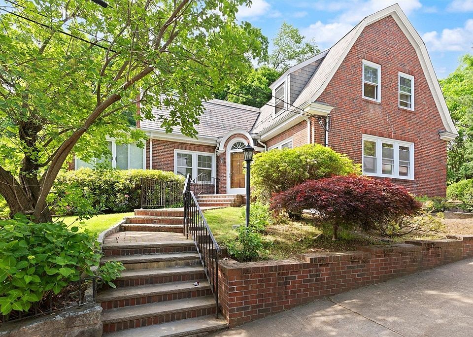 1st image of 35 Arden Rd