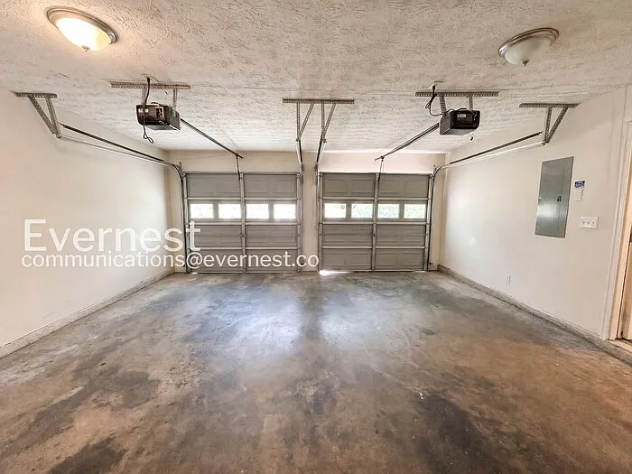 1311 Birch Ct — Photo 21
