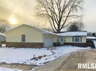 2001 Austin Dr, Springfield, IL 62704