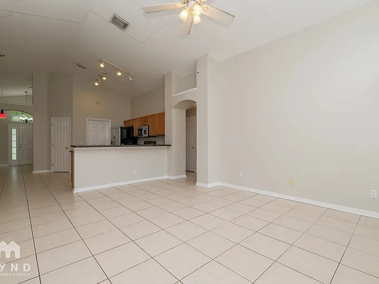 32031 Teague Way — Photo 3