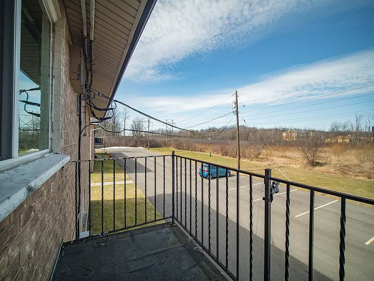 Holiday Meadows Apartments — Photo 24