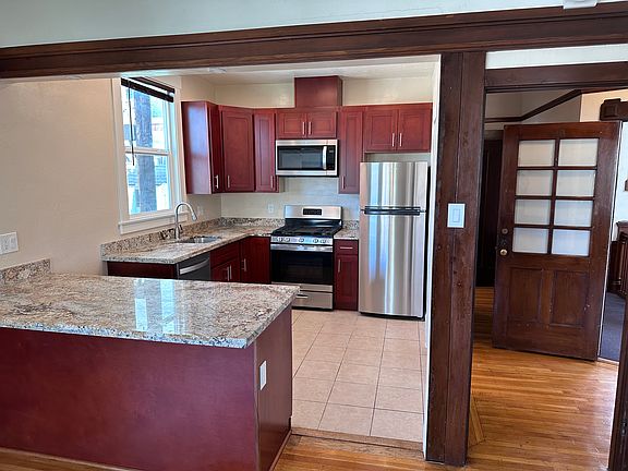 5th image of 1620 Leavenworth St APT 10