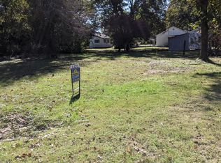 239 E Locust St, Piggott, AR 72454