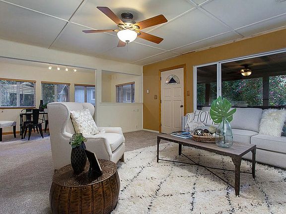4th image of 184 Creek Ct