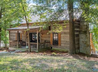 145 Douglas Dr, Guntersville, AL 35976