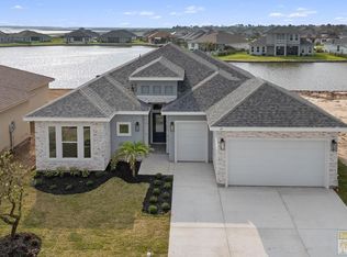 39 Arcos Gdns, Laguna Vista, TX 78578