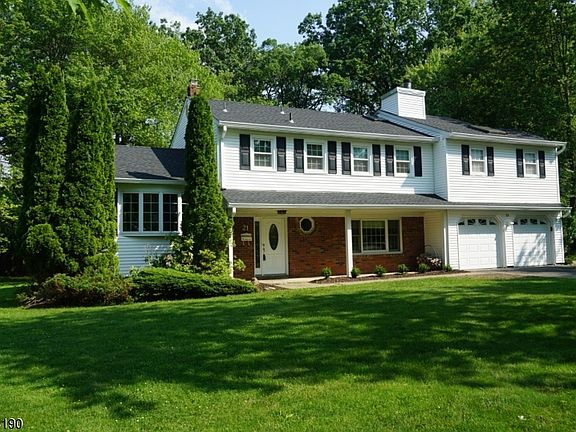2nd image of 21 New England Dr