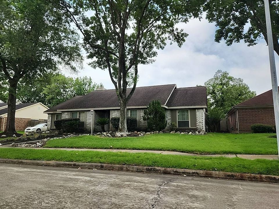 2nd image of 14106 Falling Elm Ln