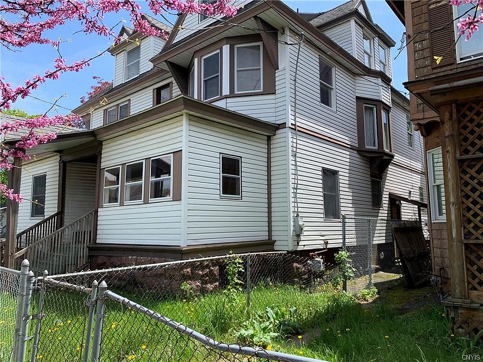 1st image of 104 Beard Pl