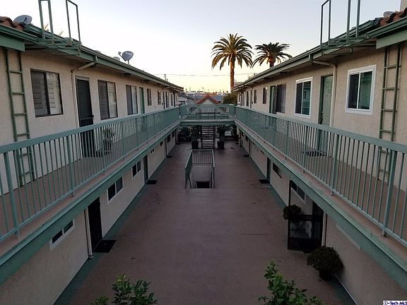 3rd image of 226 W Tujunga Ave APT 209