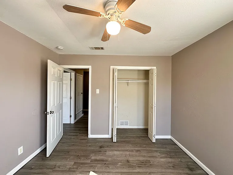 1904 Stardust St — Photo 25