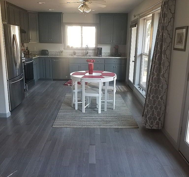 2nd image of 6662 Browns Mountain Rd