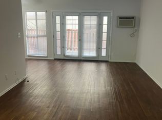 5410 Quakertown Ave APT 108, Woodland Hills, CA 91364