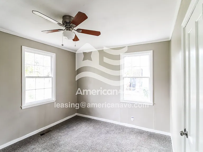 1434103_013_wm_-_bedroom_13615656.jpg