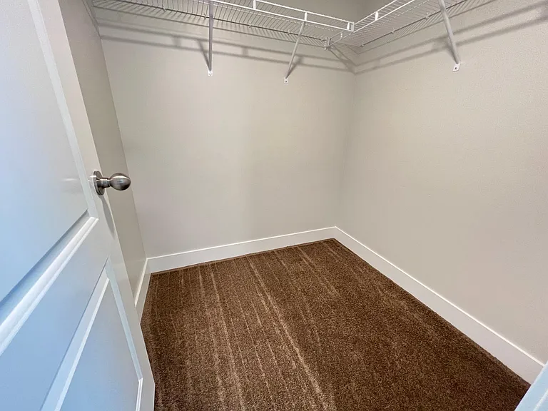 4725 Gunsight Peak Dr — Photo 28