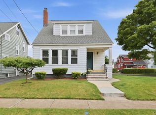 300 Malverne Dr, Syracuse, NY 13208